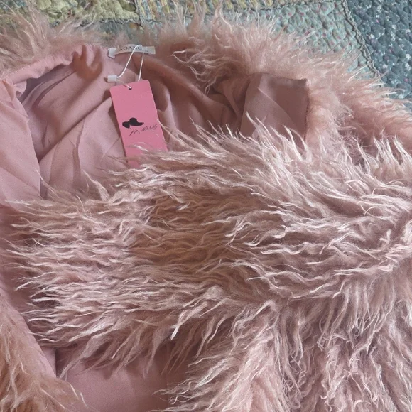 Women's Faux Mongolian Fur Jacket - Picture 5 of 6